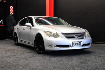 2006 Lexus LS 460 - Thumbnail
