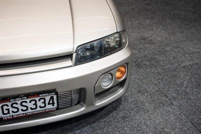 1996 Nissan Skyline - Thumbnail