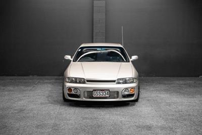 1996 Nissan Skyline - Thumbnail
