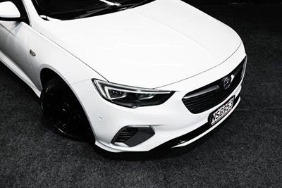 2018 Holden Commodore - Thumbnail