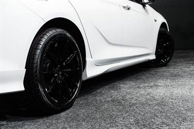 2018 Holden Commodore - Thumbnail