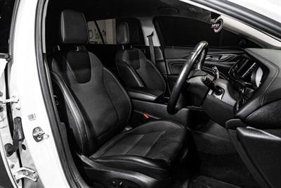 2018 Holden Commodore - Thumbnail