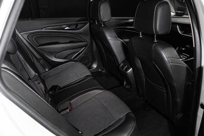 2018 Holden Commodore - Thumbnail