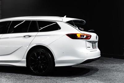 2018 Holden Commodore - Thumbnail