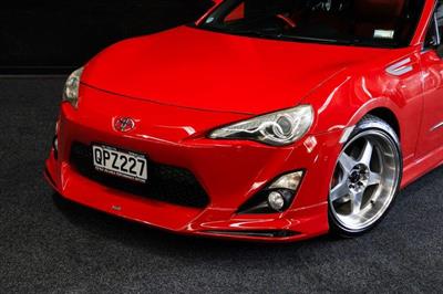 2013 Toyota 86 - Thumbnail