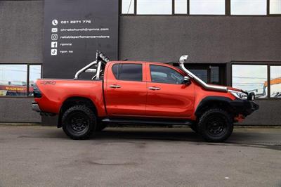 2015 Toyota Hilux - Thumbnail