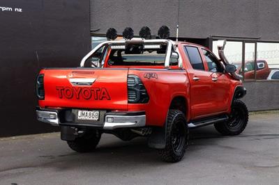 2015 Toyota Hilux - Thumbnail