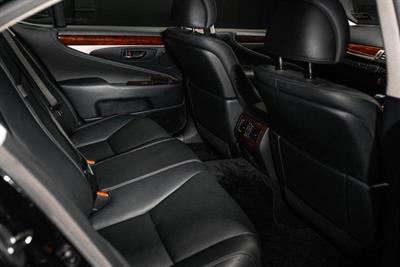 2014 Lexus LS 460 - Thumbnail