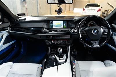 2012 BMW M5 - Thumbnail