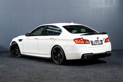 2012 BMW M5 - Thumbnail