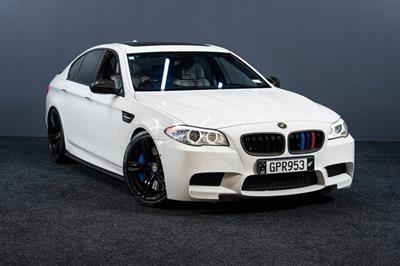 2012 BMW M5 - Thumbnail