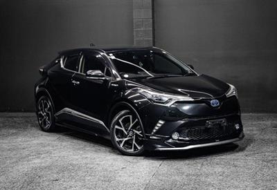 2017 Toyota C-HR - Thumbnail
