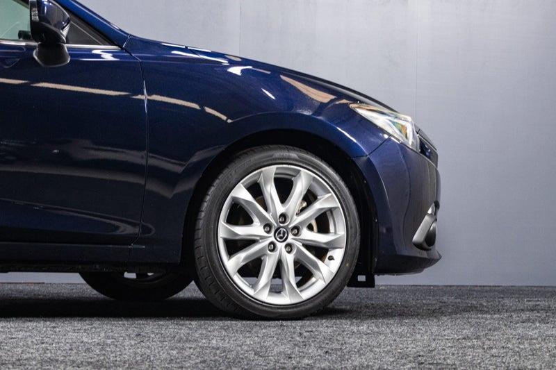 2015 Mazda Axela