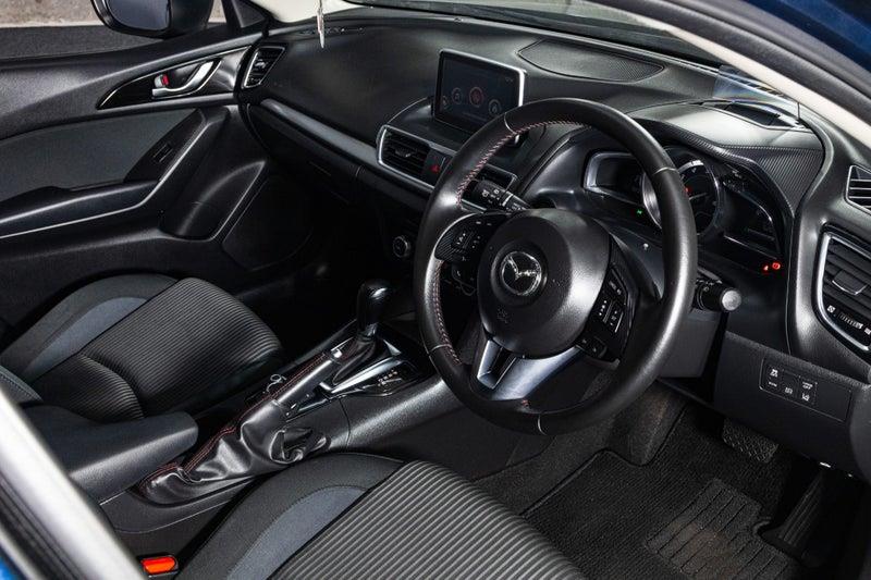 2015 Mazda Axela