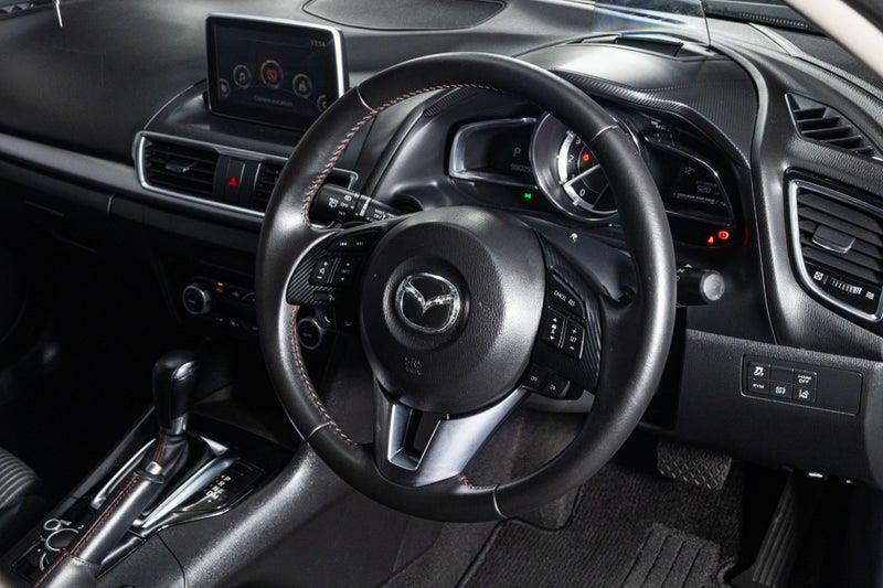 2015 Mazda Axela