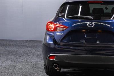 2015 Mazda Axela - Thumbnail