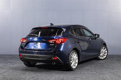 2015 Mazda Axela - Thumbnail