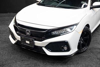 2017 Honda Civic - Thumbnail