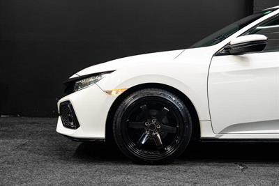 2017 Honda Civic - Thumbnail