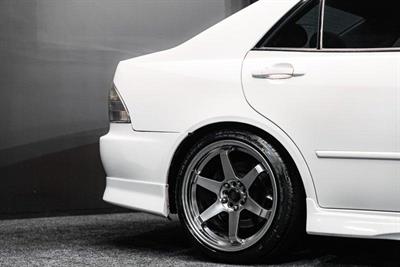 1999 Toyota Altezza - Thumbnail