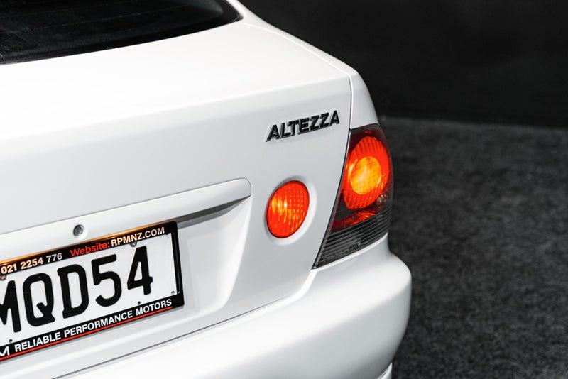 1999 Toyota Altezza