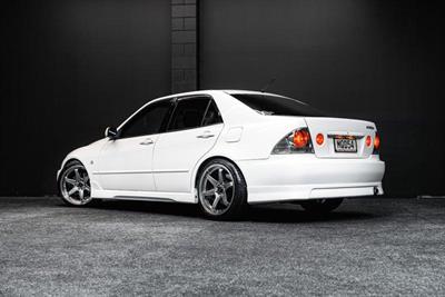 1999 Toyota Altezza - Thumbnail