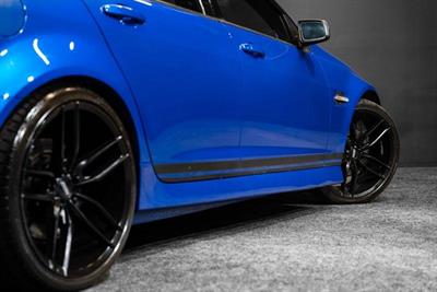 2011 Holden Commodore - Thumbnail