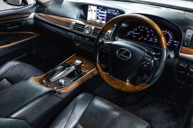 2015 Lexus LS 460