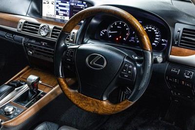 2015 Lexus LS 460 - Thumbnail