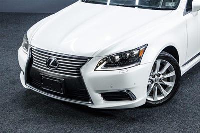 2015 Lexus LS 460 - Thumbnail