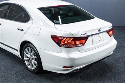 2015 Lexus LS 460 - Thumbnail