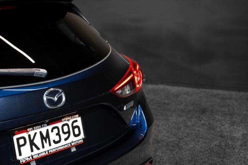 2013 Mazda Axela