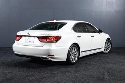 2015 Lexus LS 460 - Thumbnail