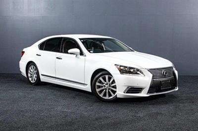 2015 Lexus LS 460 - Thumbnail