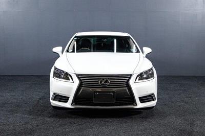 2015 Lexus LS 460 - Thumbnail