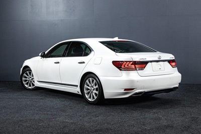 2015 Lexus LS 460 - Thumbnail