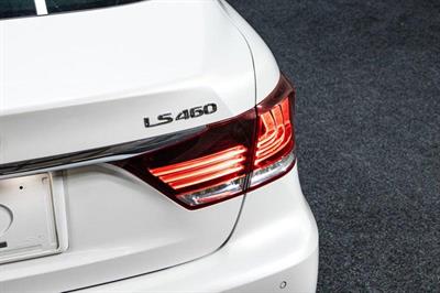 2015 Lexus LS 460 - Thumbnail