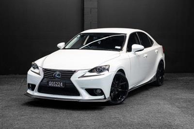 2014 Lexus IS 300h