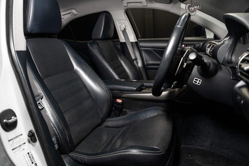 2014 Lexus IS 300h