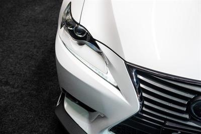 2014 Lexus IS 300h - Thumbnail