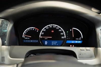 2004 Toyota Crown - Thumbnail