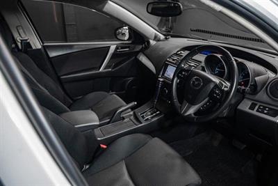 2012 Mazda Axela - Thumbnail