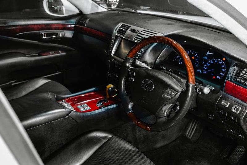 2007 Lexus LS 460