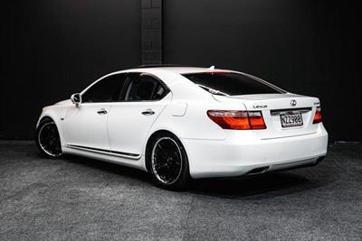 2007 Lexus LS 460 - Thumbnail