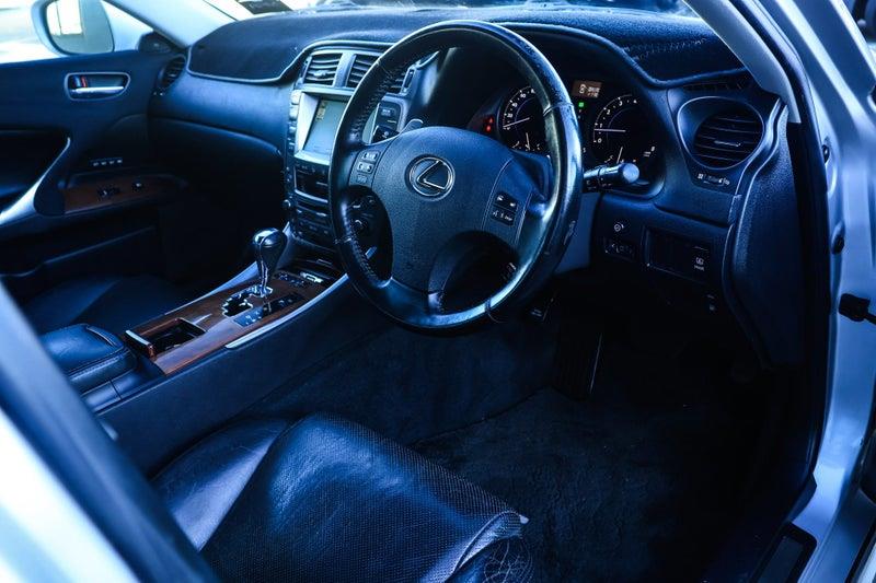 2005 Lexus IS 350