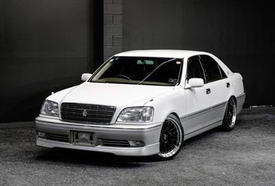 2002 Toyota Crown - Thumbnail