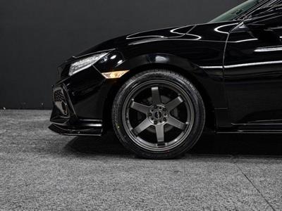 2018 Honda Civic - Thumbnail