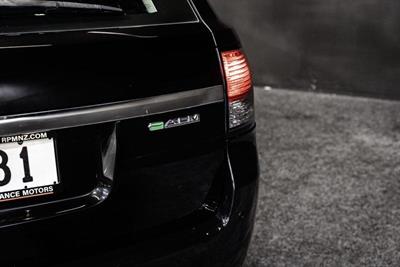 2010 Holden Commodore - Thumbnail