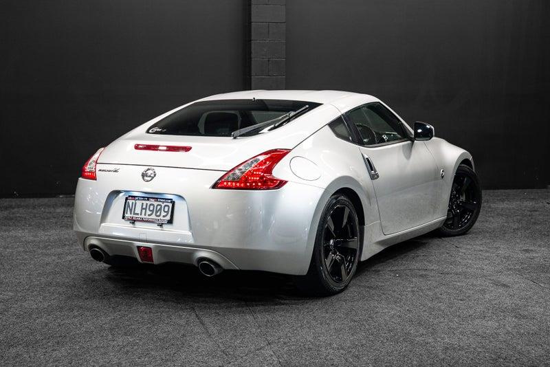 2010 Nissan Fairlady