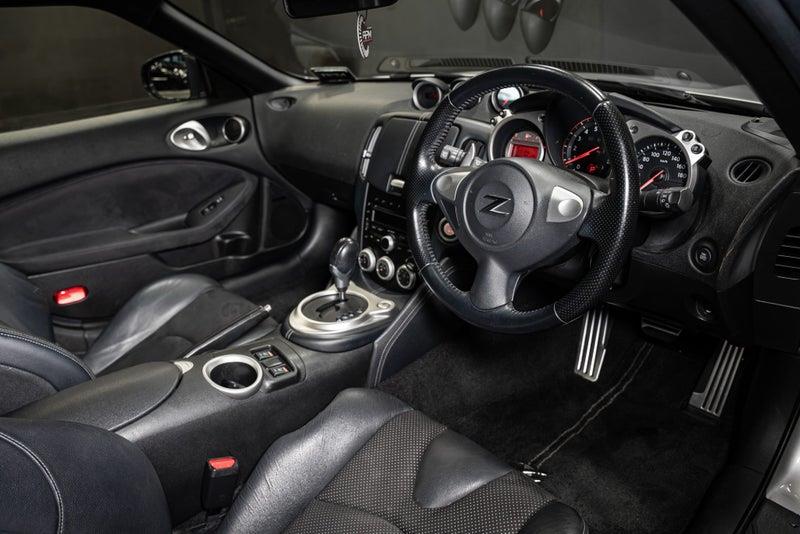 2010 Nissan Fairlady